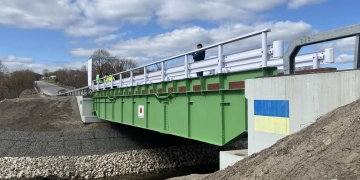 селі Чернихівці на дорозі Р-43