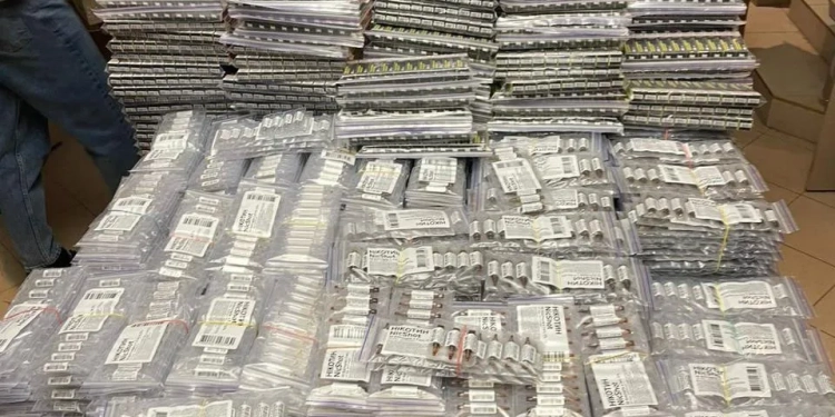 На Тернопільщині ліквідували мережу збуту нелегальних вейпів