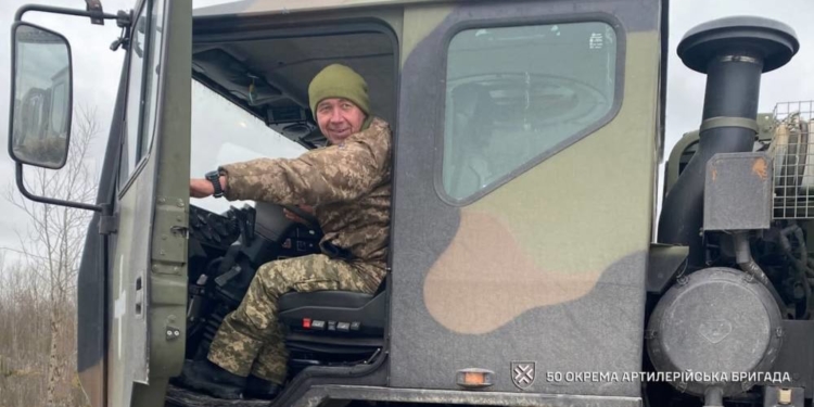 Артерії логістики: водій тернопільської артбригади забезпечує постачання на фронті
