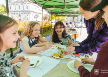 Майстер-клас «Великодня писанка» у Тернополі