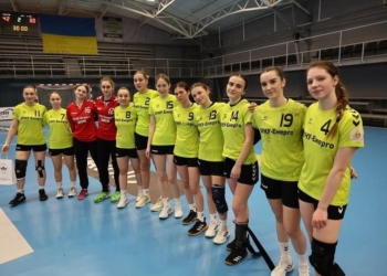Гандбольний тріумф ЗУНУ: жіноча збірна виборола «срібло» Вищої ліги України