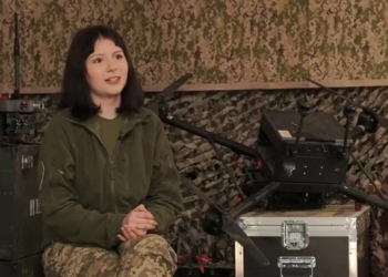 операторка дронів