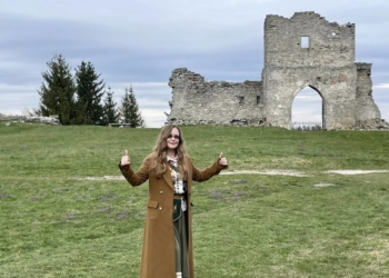 Бачити й чути серцем: Наталія Демедюк презентувала живопис та поезію у Кременці