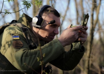 Очі тернопільських артилеристів: як безпілотний комплекс Raybird виявляє цілі у глибокому тилу ворога