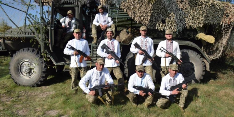 Військовослужбовці 50 окремої артилерійської бригади долучилися до відзначення Всесвітнього дня вишиванки