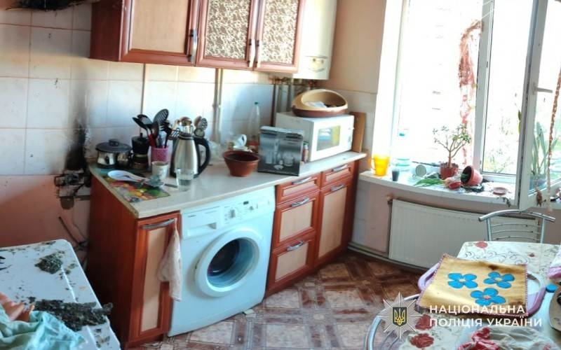 Надзвичайна подія на вулиці Протасевича: у Тернополі внаслідок вибуху газу в квартирі вибито вікна та двері