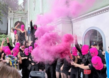 Pussy Riot та Femen провели акцію протесту у Венеції на підтримку України