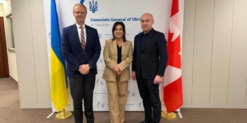 Сергій Надал підписав у Канаді угоду про побратимство Тернополя та Міссіссаґи