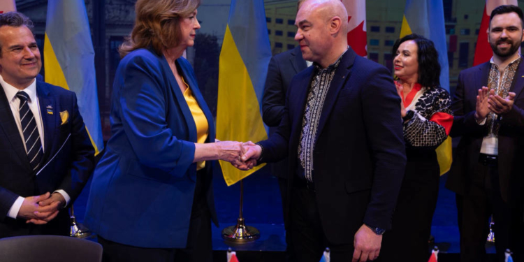 Український Тернопіль і канадська Міссіссаґа міста-побратими