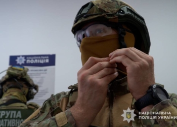 Нове слово у безпеці: поліція Тернопільщини першою в Україні впровадила автоматичний запис під час діставання зброї