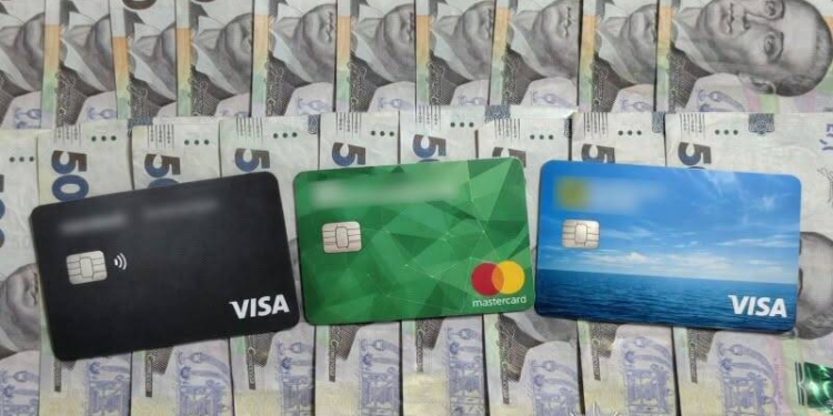 У Тернополі чоловік переказав псевдобанкіру 70 тисяч гривень