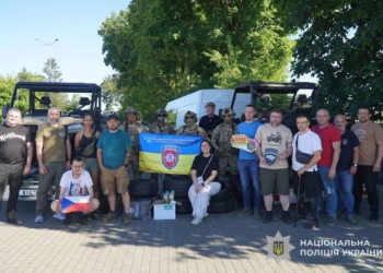 Чеські волонтери передали всюдиходи поліції Тернопільщини