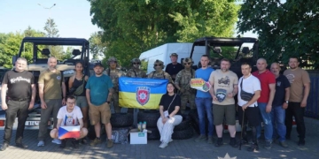 Чеські волонтери передали всюдиходи поліції Тернопільщини