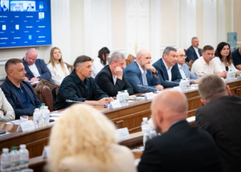 Надійне партнерство задля відбудови: тернопільський забудовник «Креатор-Буд» взяв участь у зустрічі Уряду з будівельним бізнесом