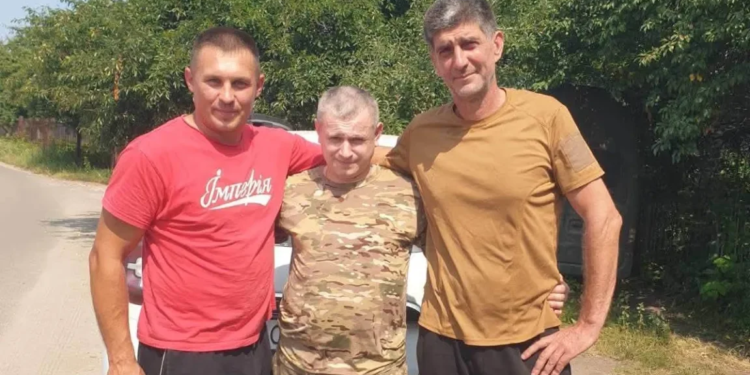Допомога для передової: Борсуківська громада доправила автомобіль та дрон захисникам на Сумщину