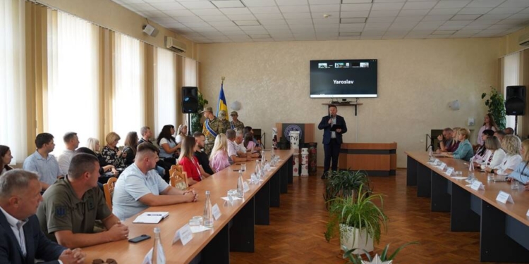 Англійська для ветеранів: безкоштовне навчання у ЗУНУ