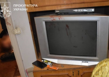 Побив до смерті та знімав на телефон: у Тернополі судитимуть чоловіка за жорстоке вбивство