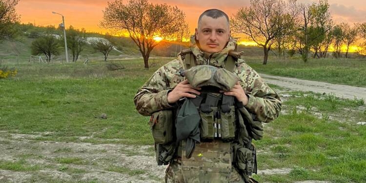 Історія бійця з Тернопільщини: шлях від дільничного до героя