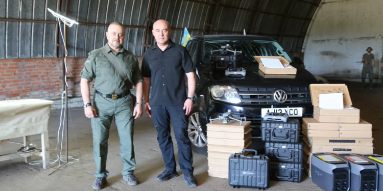 Міський голова Сергій Надал передав 105 бригаді автомобіль Volkswagen Amarok