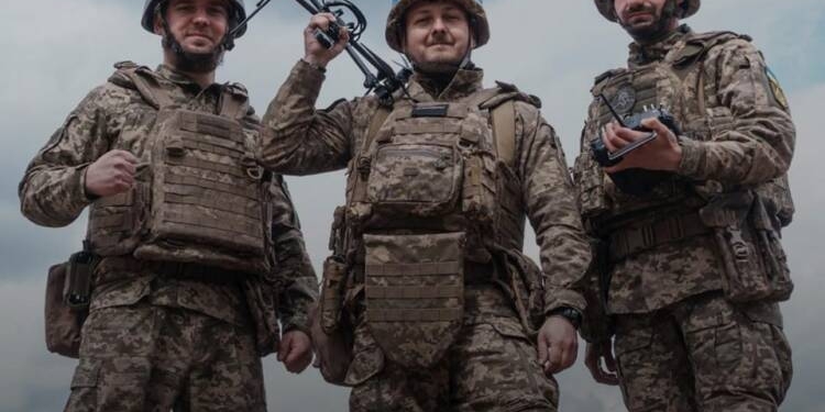 У цей важливий день ми хочемо поділитися голосом тих, завдяки кому ми маємо можливість його зустрічати
