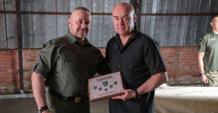 Сергій Надал передав техніку бійцям 105-ї бригади