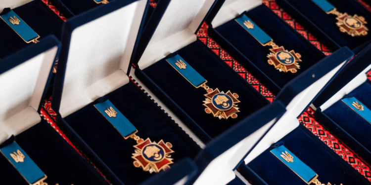 Тернопіль вшанував 15 нових почесних громадян міста