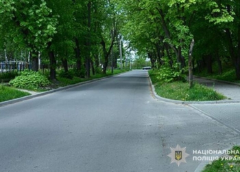 У Тернополі чоловік кинув пляшку в 11-річну дитину