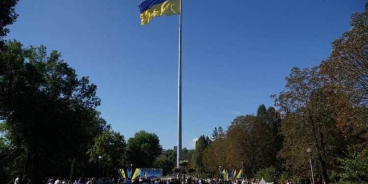 У Тернополі нагородили поліцейських до Дня Прапора
