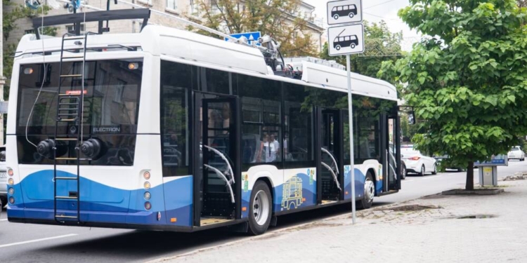У Тернополі відновили рух тролейбусів після аварії