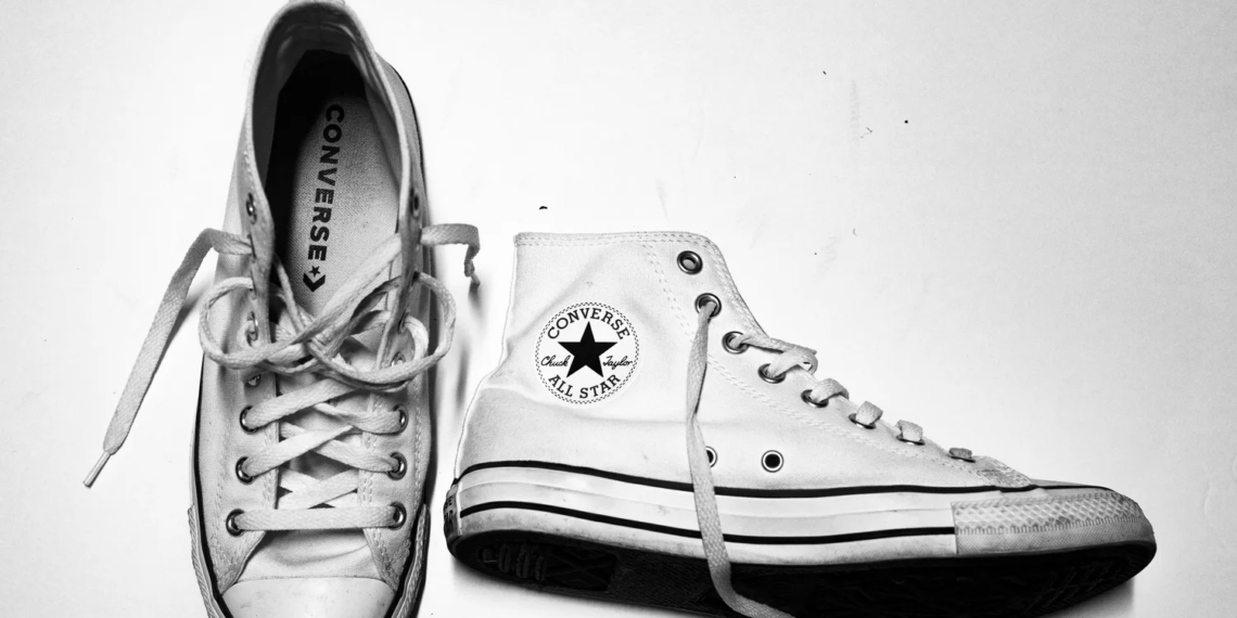 Converse видалила скандальну рекламу через асоціації з ККК