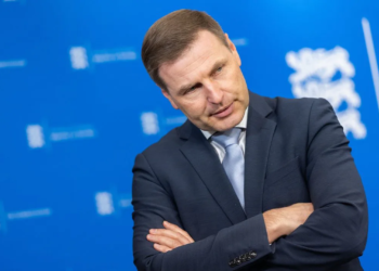 Міністр оборони Естонії йде у відставку через скандал