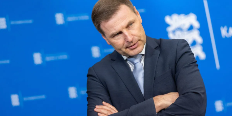 Міністр оборони Естонії йде у відставку через скандал