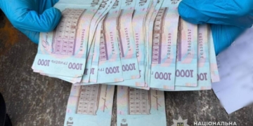 На Тернопільщині посадовець попався на хабарі за саджанці