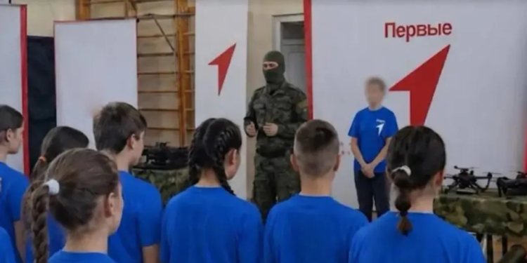 Окупанти посилюють пропаганду серед молоді на ТОТ