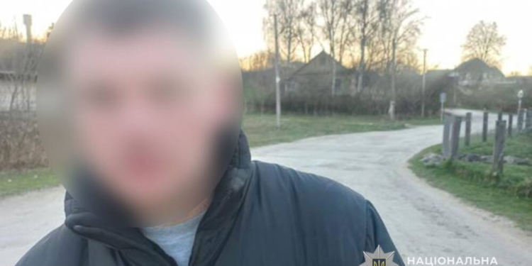 Поліцейські затримали жителя Шумської громади за пограбування