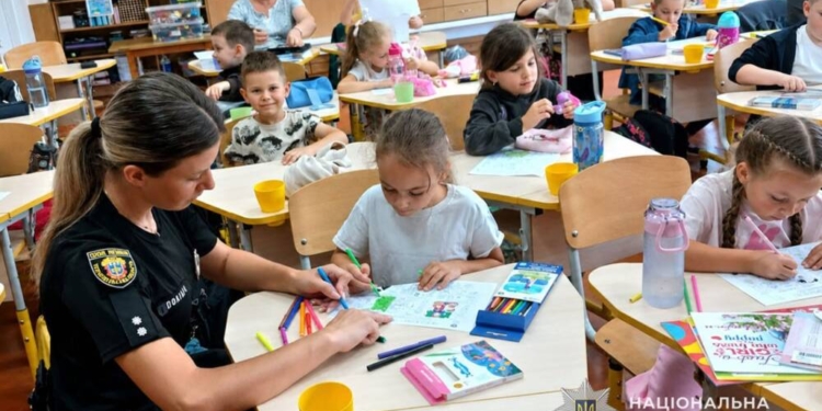 Служба освітньої безпеки: як захищають школярів Тернополя
