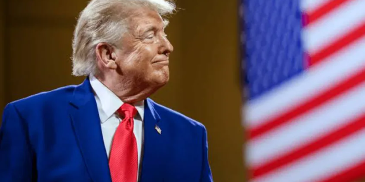 Суд вимагає розкрити таємний фонд Трампа на $1,8 млрд