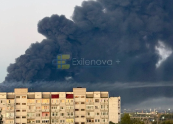 Сили оборони України успішно атакували два НПЗ у росії