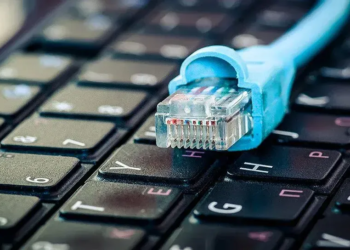 У Києві можливі перебої з інтернетом через обстріли рф