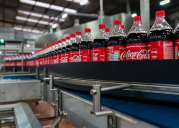 Удар рф по заводу Coca-Cola: Зеленський попередив про відповідь