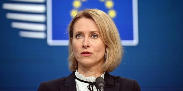 ЄС готує жорсткі візові обмеження для громадян РФ