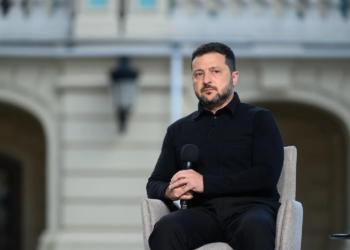 Зеленський назвав локації для зустрічі з США та рф