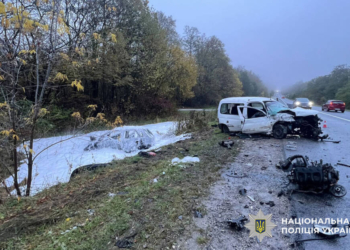 Масштабна ДТП на Тернопільщині: 11 постраждалих