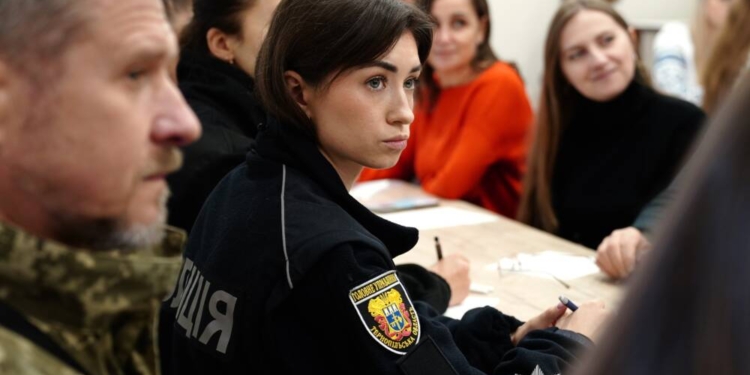 Поліцейські Тернопільщини написали Радіодиктант єдності