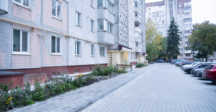 Ремонт двору на вул. 15 Квітня в Тернополі завершено