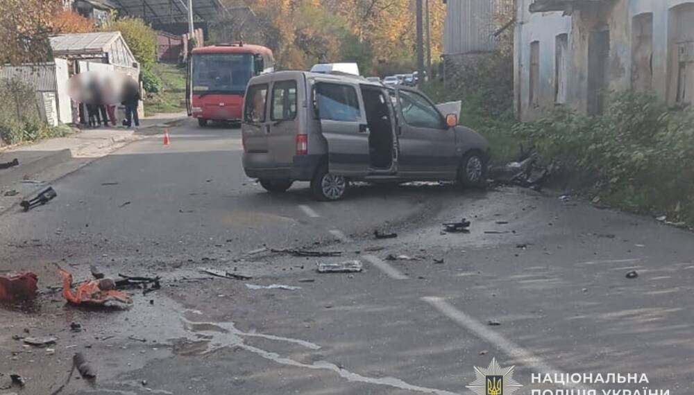 Смертельна ДТП у Кременці: одна людина загинула