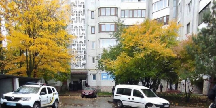 Тернополянин погрожував гранатою: поліція втрутилася