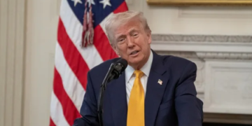 Дональд Трамп вимагає зміни президента України для миру