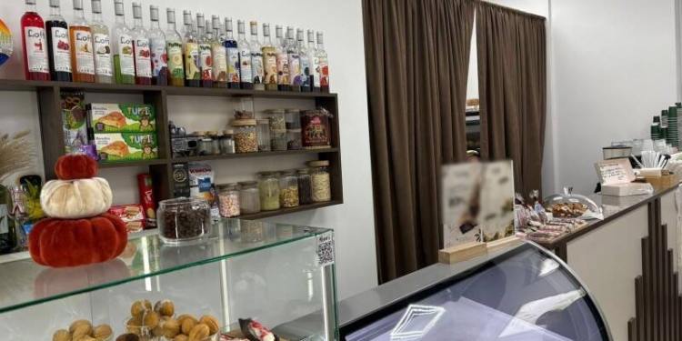 У Чорткові жінка зазнала покарання за побиття працівниці кав’ярні