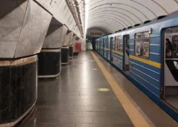 Зупинка руху в метро Києва: що сталося